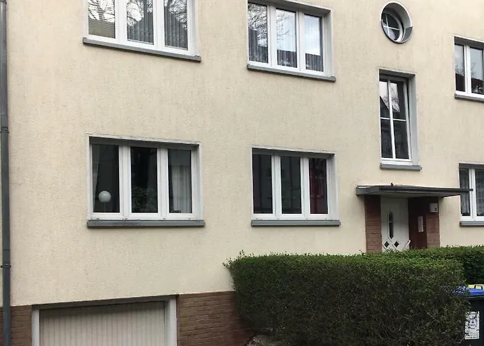 Ferienwohnung In Erfurt Mit Kleinem Balkon, 2 Schlafzimmer