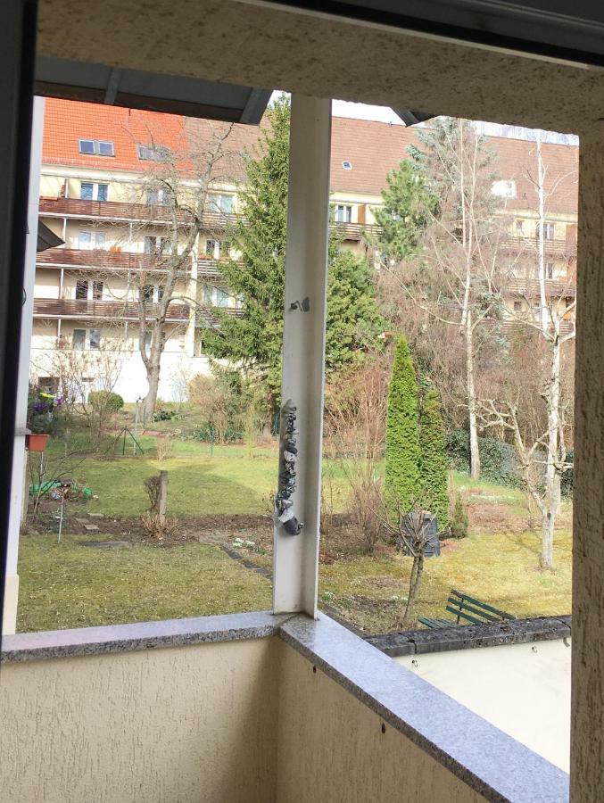 In Mit Kleinem Balkon, 2 Schlafzimmer * Erfurt